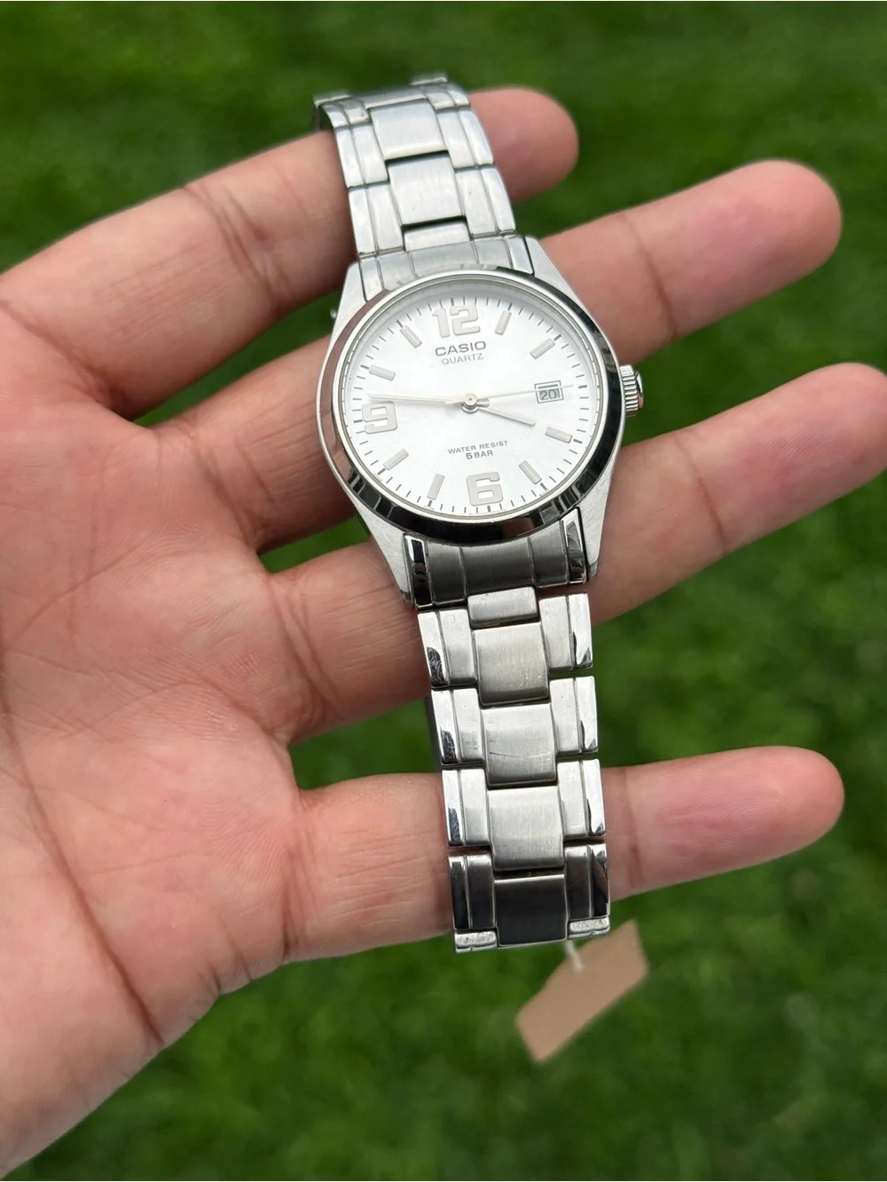 Casio 1990s Silver Men’s Stainless Steel Watch with White Dial date Watch Japan